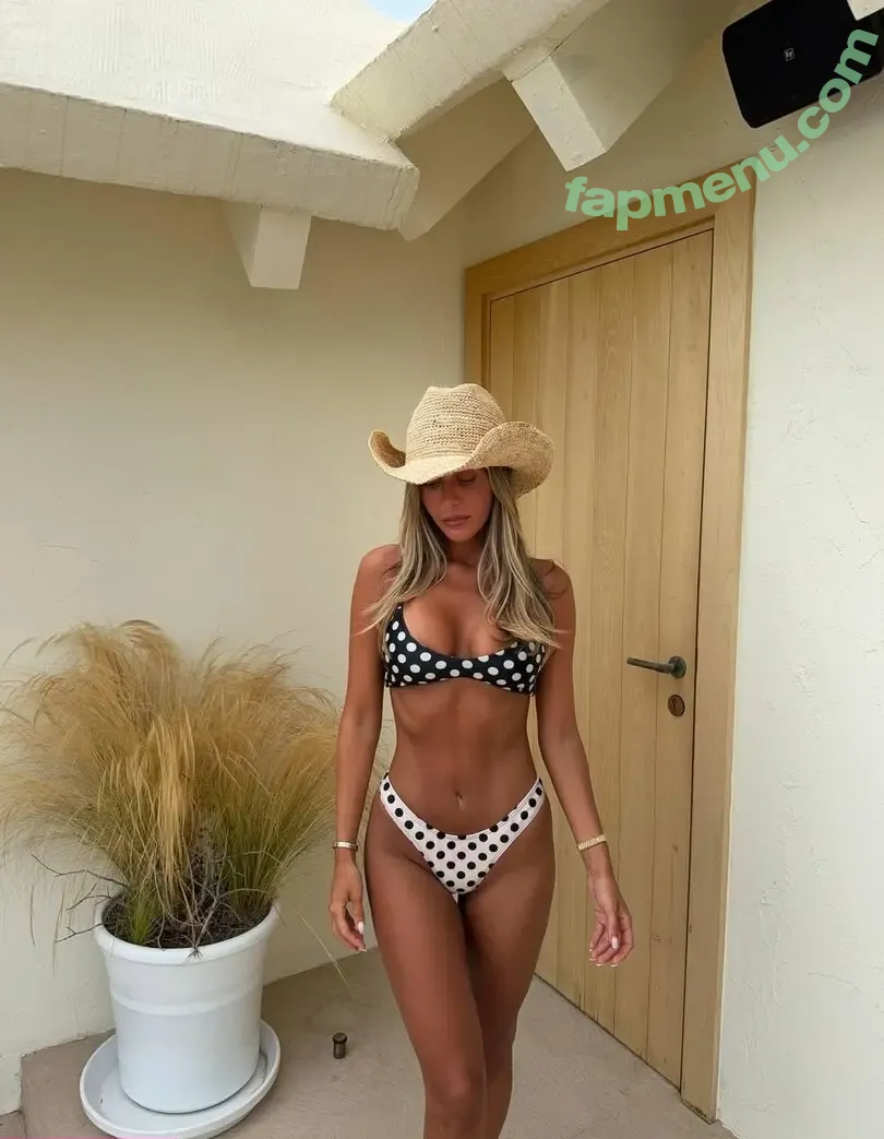 Bianca Ingrosso nude photo #0235 (Swedish Youtuber / biancaingrosso)
