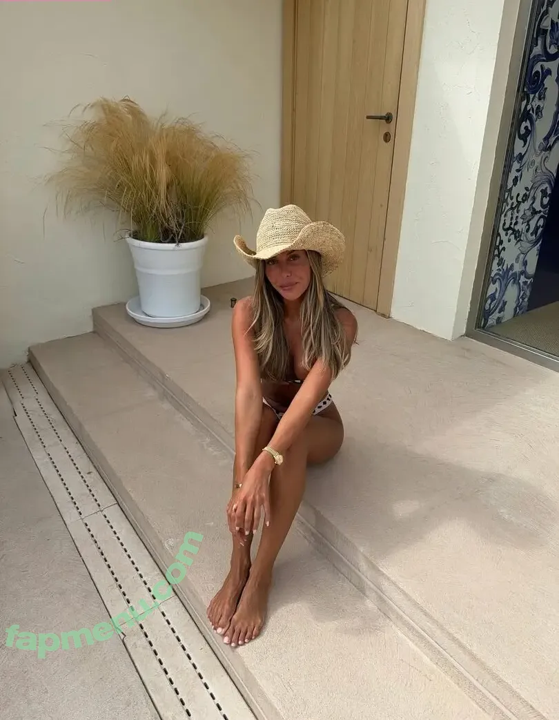 Bianca Ingrosso nude photo #0237 (Swedish Youtuber / biancaingrosso)