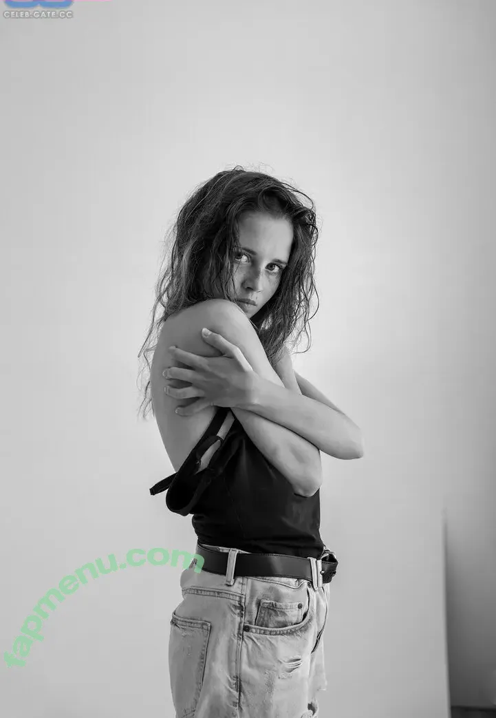 Bianca Nawrath nude photo #0004 (Bianca Nawrath)