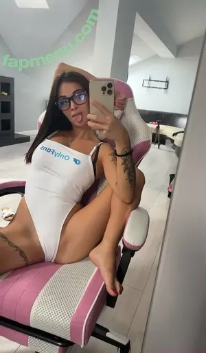  nude photo #0003