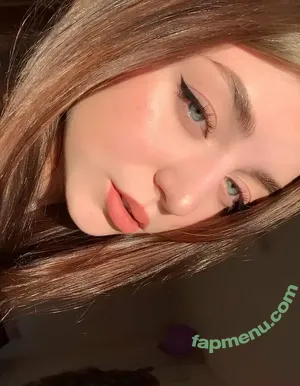  nude photo #0001