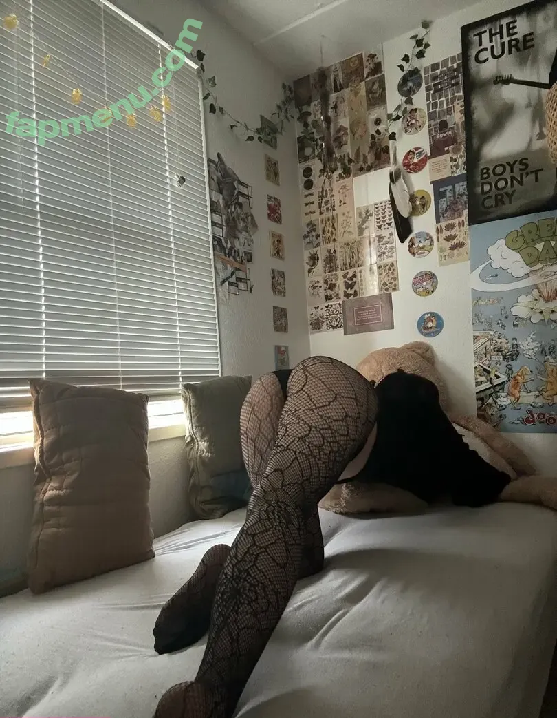 bibblekittyy nude photo #0001 (bibblekittyy)