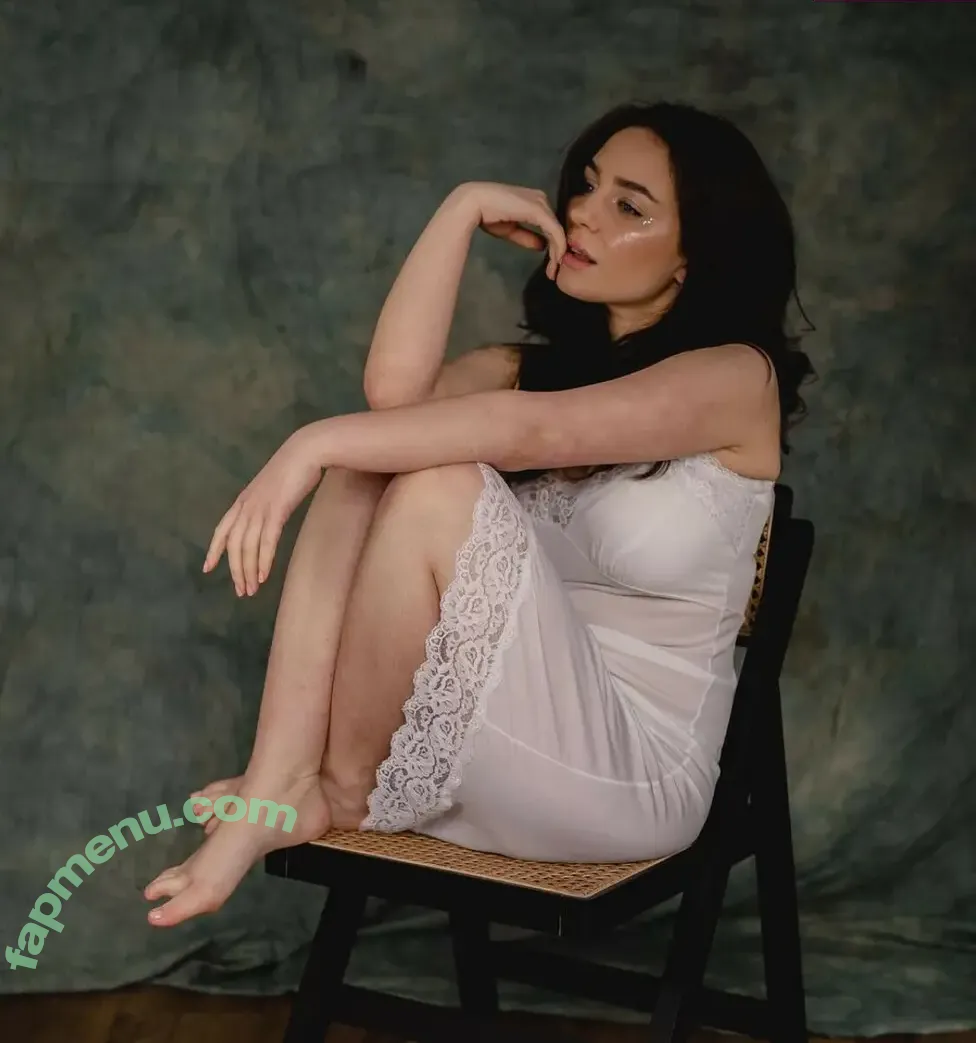 Bibi Lucille nude photo #0036 (Bibi_lucille / bibischouten)
