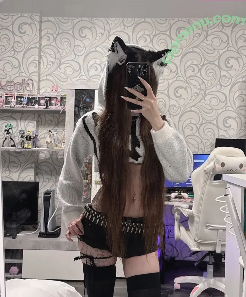 bibsye nude photo #0174 (Howllin / ohboybibs)