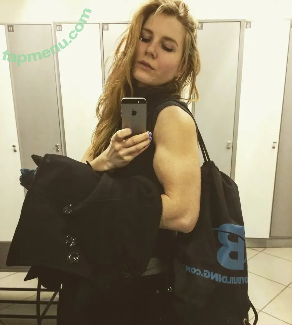 bicepgirl nude photo #0068 (ruzh_bedzir)