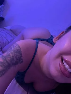 bichota69sexting / 69_bichota / adaharavip / kyliestepsister nude photo #0077