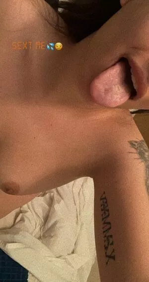 bichota69sexting / 69_bichota / adaharavip / kyliestepsister nude photo #0084