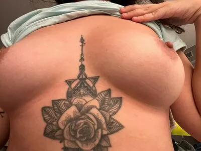 bichota69sexting / 69_bichota / adaharavip / kyliestepsister nude photo #0390