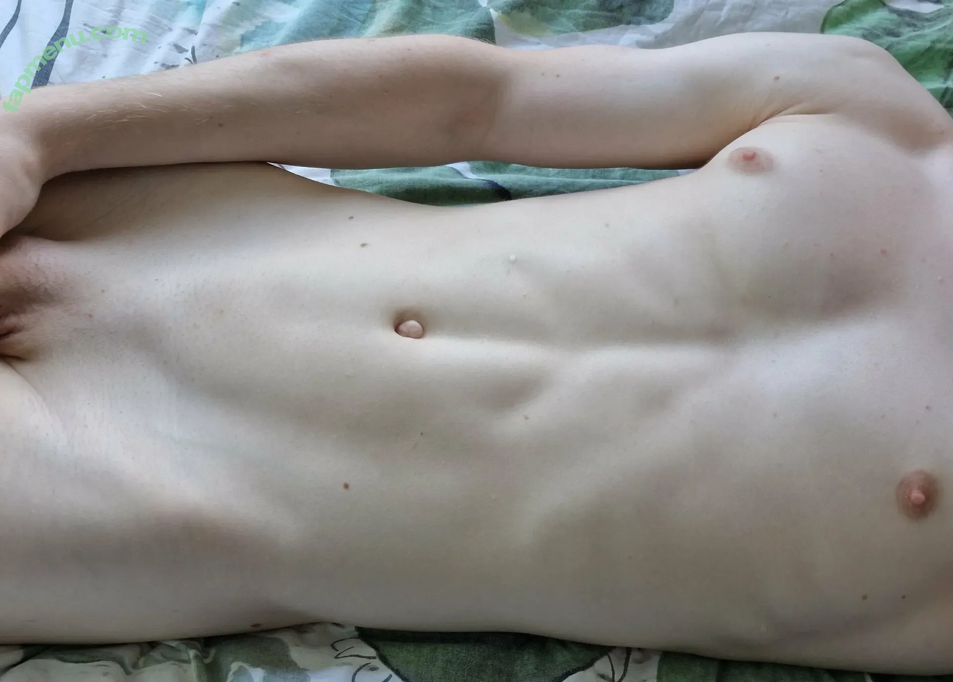 bicuriousboi99 nude photo #0025 (bicuriousbandofficial)