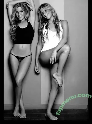 Bie & Branca Feres / Gêmeas do Nado Sincronizado / biaebrancaferes nude photo #0029