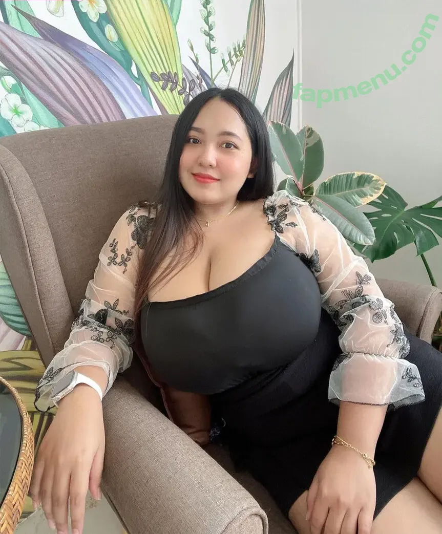 biene.kb nude photo #0024 (biene.kb)