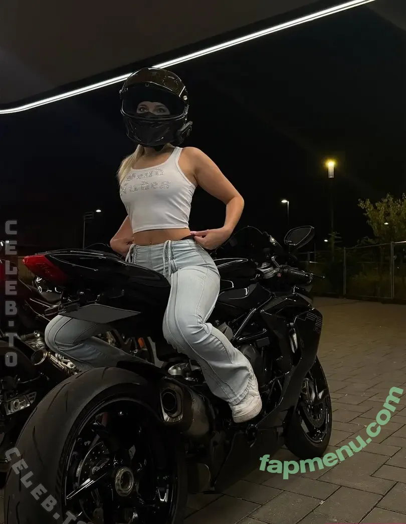 bienmichelle nude photo #0166 (bienmichelle)