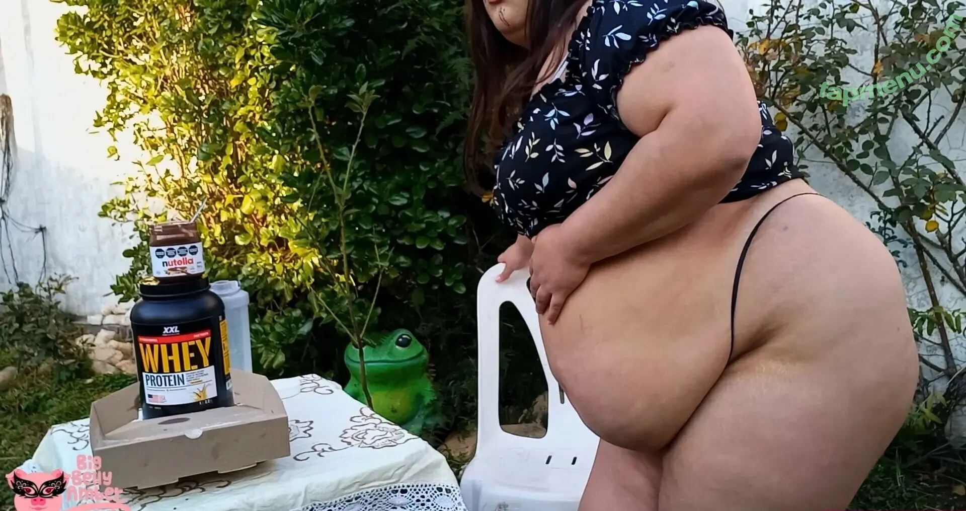 bigbellyamber nude photo #0011 (bigbellyamber)