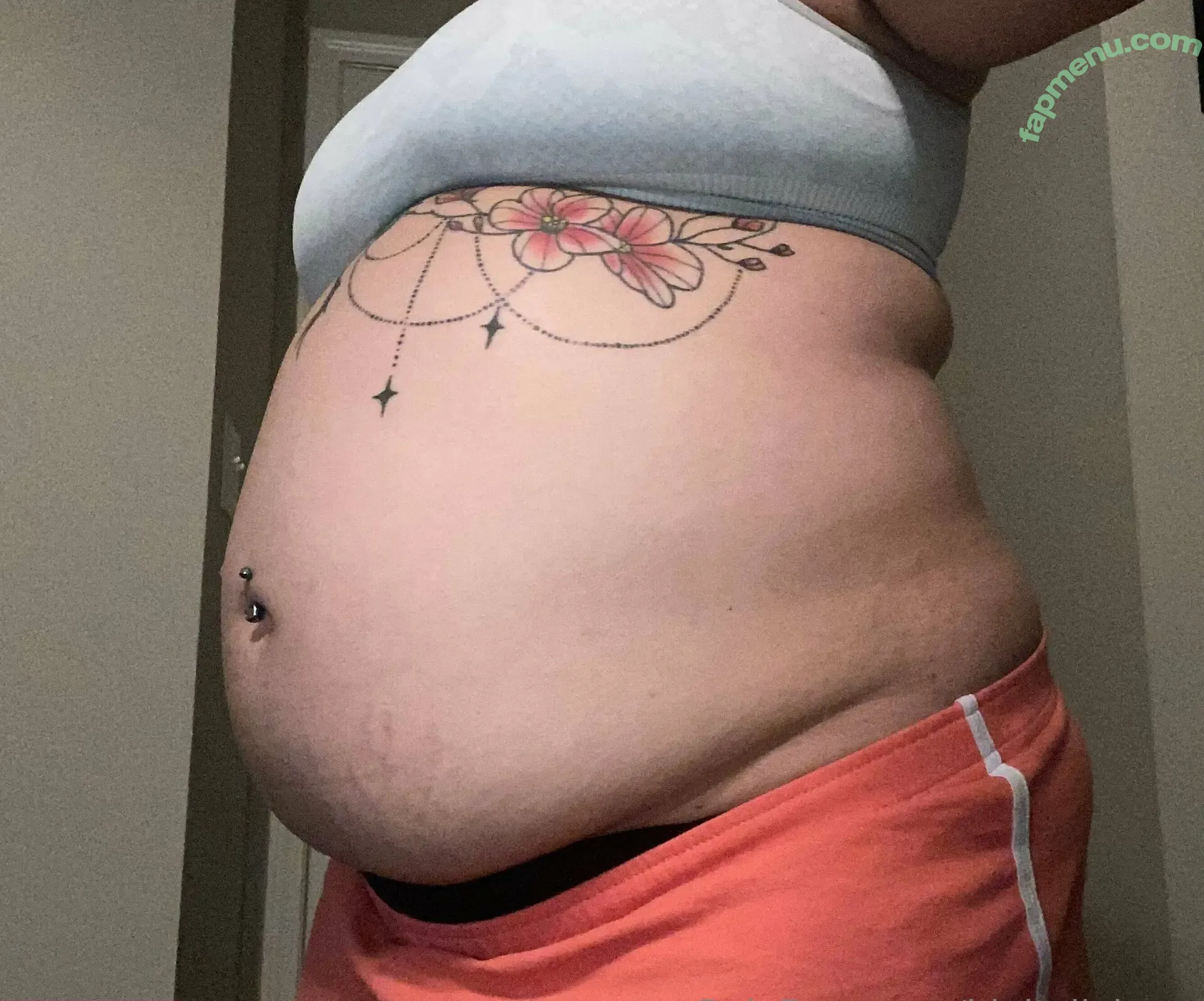 bigbellyburp nude photo #0017 (bigbellyburp)