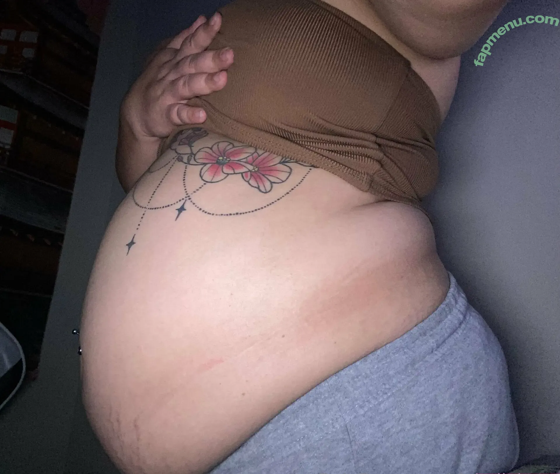 bigbellyburp nude photo #0020 (bigbellyburp)