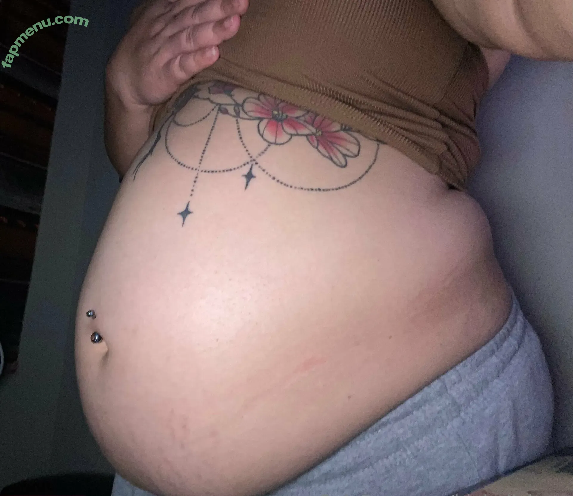 bigbellyburp nude photo #0021 (bigbellyburp)