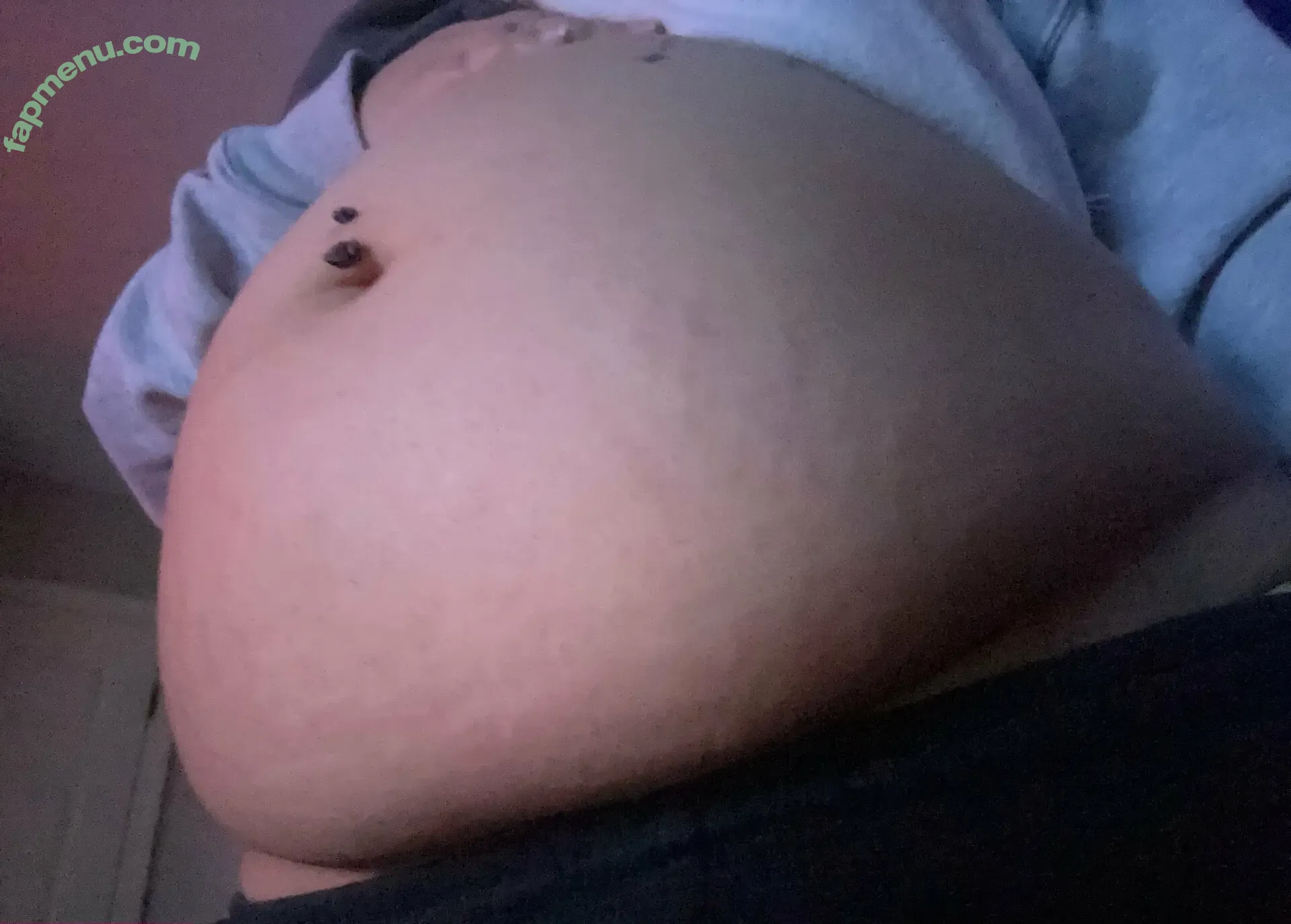 bigbellyburp nude photo #0029 (bigbellyburp)
