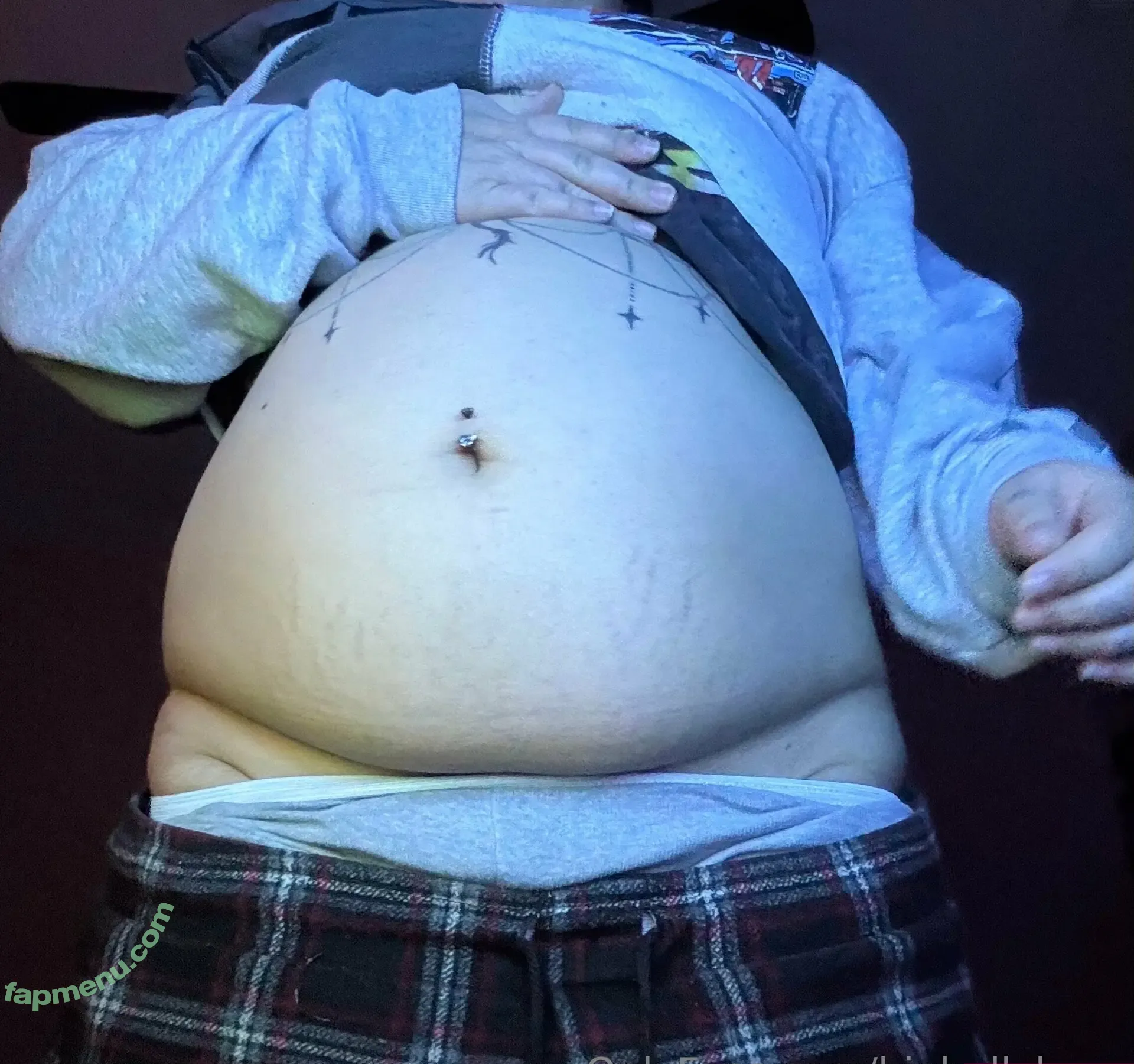 bigbellyburp nude photo #0044 (bigbellyburp)
