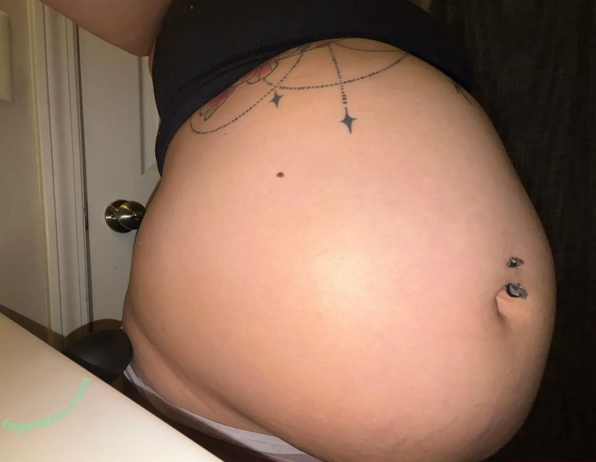 bigbellyburp nude photo #0084 (bigbellyburp)