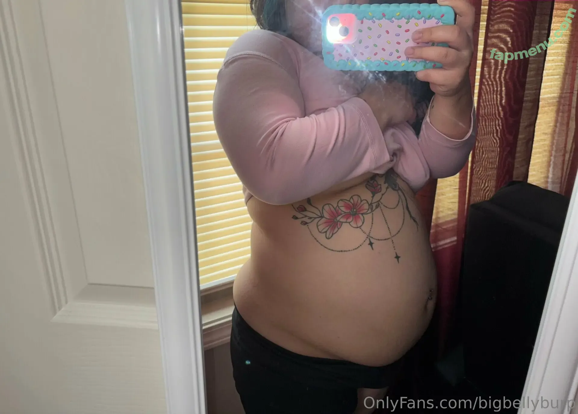 bigbellyburp nude photo #0123 (bigbellyburp)