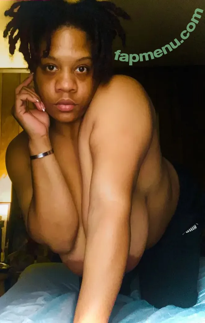 Bigboobiebirdy nude photo #0006 (Moneymelons / therealbigboobiebirdyyy)
