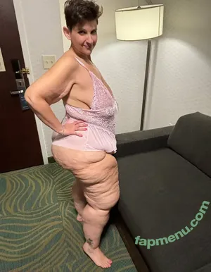 bigbootyasshley / the_real_bigbootyasshley nude photo #0301