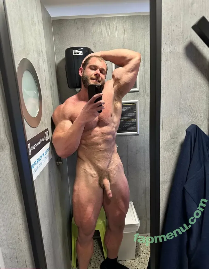 bigconnor nude photo #0100 (connorrudelhoff)