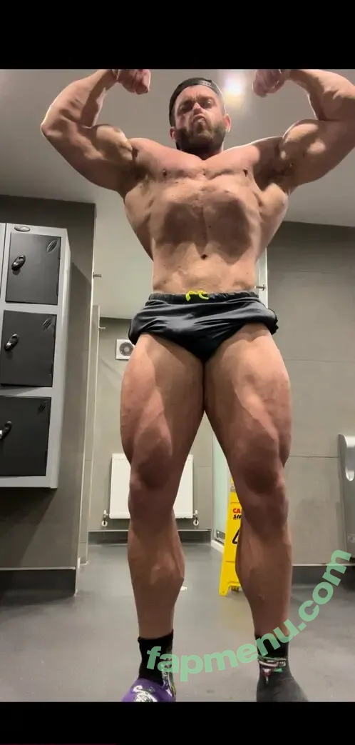 bigconnor nude photo #0102 (connorrudelhoff)