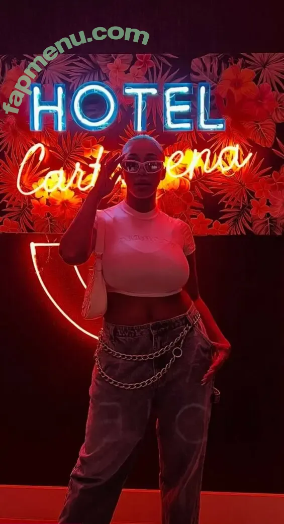 Bigdiamondgirl, nude photo #0144 (BigDD / Heyitsdiamondbaby / bigdiamondgirl)