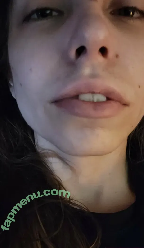 bigdickgothgf nude photo #0001 (goth__egg)