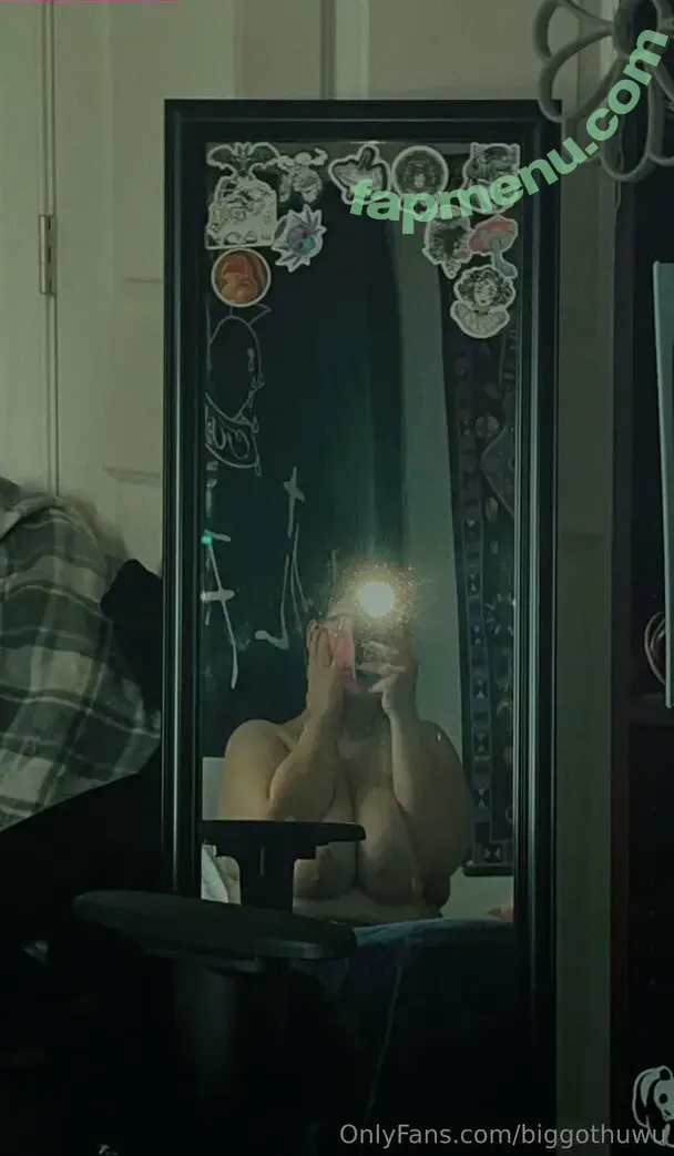 biggothuwu nude photo #0002 (biggothuwu)