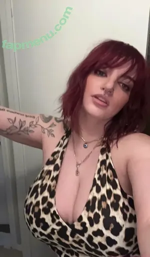 Biggratbastard / bigggstarr / briii_assshhh nude photo #0058
