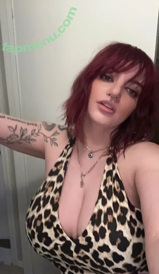 Biggratbastard nude photo #0058 (bigggstarr / briii_assshhh)
