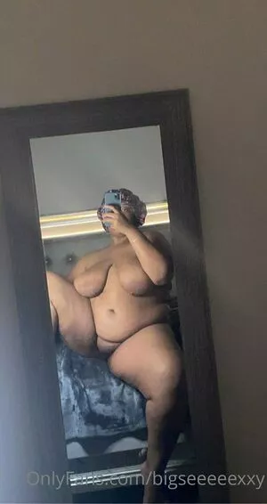 bigseeeeexxy / bigseeeeeexxy nude photo #0050