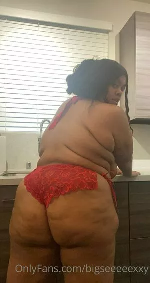 bigseeeeexxy / bigseeeeeexxy nude photo #0055