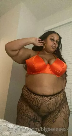 bigseeeeexxy / bigseeeeeexxy nude photo #0079