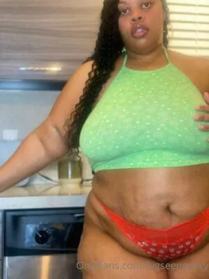 bigseeeeexxy / bigseeeeeexxy nude photo #0099