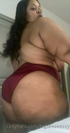 bigseeeeexxy / bigseeeeeexxy nude photo #0122