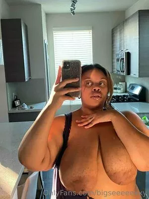 bigseeeeexxy / bigseeeeeexxy nude photo #0140