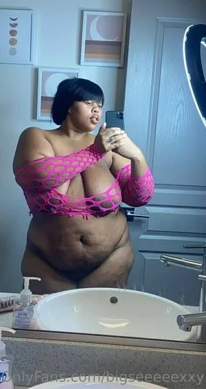 bigseeeeexxy / bigseeeeeexxy nude photo #0149