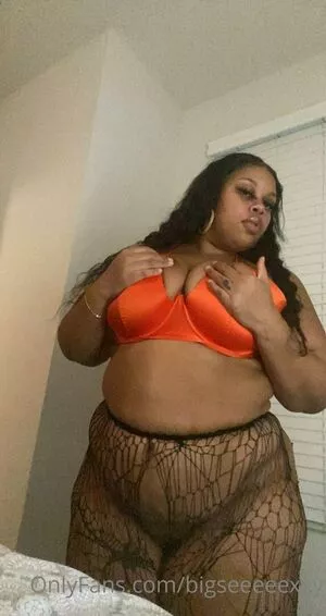 bigseeeeexxy / bigseeeeeexxy nude photo #0165