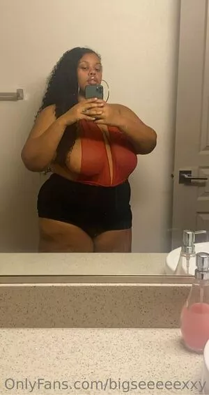 bigseeeeexxy / bigseeeeeexxy nude photo #0239