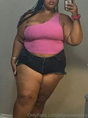 bigseeeeexxy / bigseeeeeexxy nude photo #0294