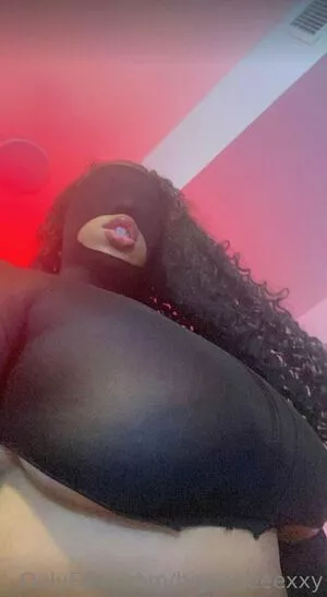 bigseeeeexxy / bigseeeeeexxy nude photo #0316