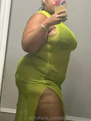 bigseeeeexxy / bigseeeeeexxy nude photo #0431