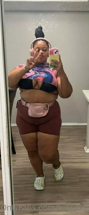 bigseeeeexxy / bigseeeeeexxy nude photo #0434