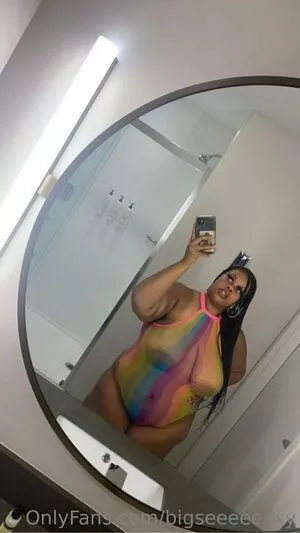 bigseeeeexxy / bigseeeeeexxy nude photo #0451