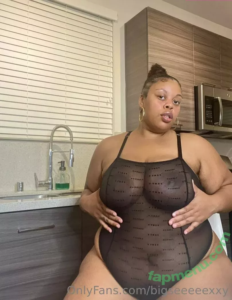 bigseeeeexxy nude photo #0182 (bigseeeeeexxy)
