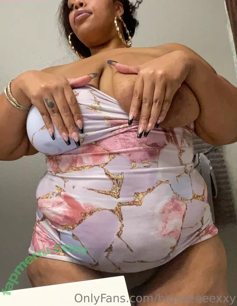 bigseeeeexxy nude photo #0215 (bigseeeeeexxy)