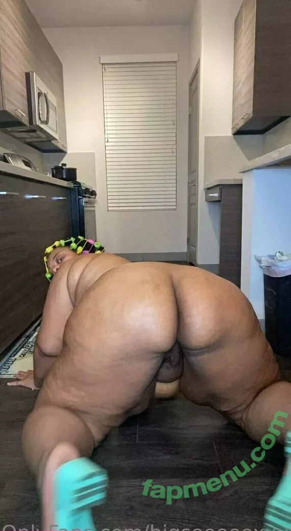 bigseeeeexxy nude photo #0313 (bigseeeeeexxy)